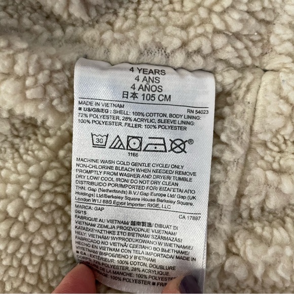 Baby Gap Quilted chambray with Sherpa lining. Toddler girl size 4 - Picture 8 of 9